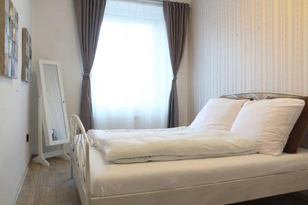 Apartment Argentinska 8 Praha Exteriér fotografie